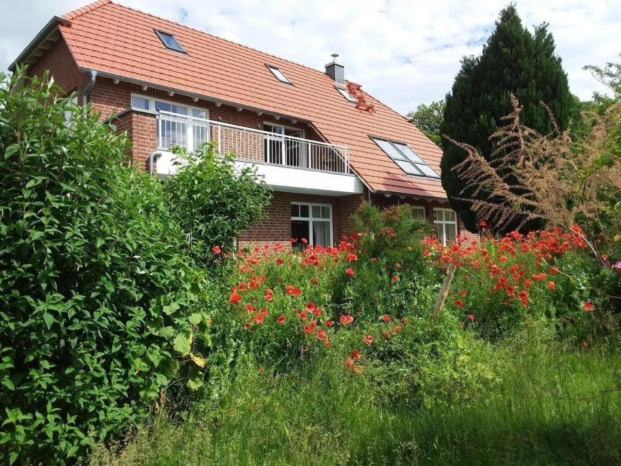 Ruhige Fewo Im Gruenen Mit Balkon, Terrasse Und Grossem Garten Apartment Sehlen Exterior photo